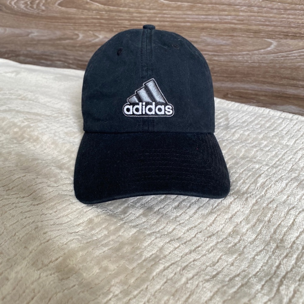 COPY - NWOT Adidas unisex baseball cap